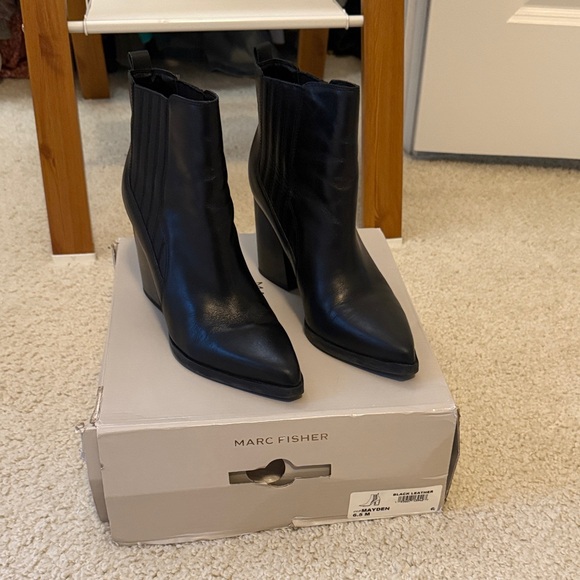 Marc Fisher Matter Chelsea Boot - Picture 2 of 10